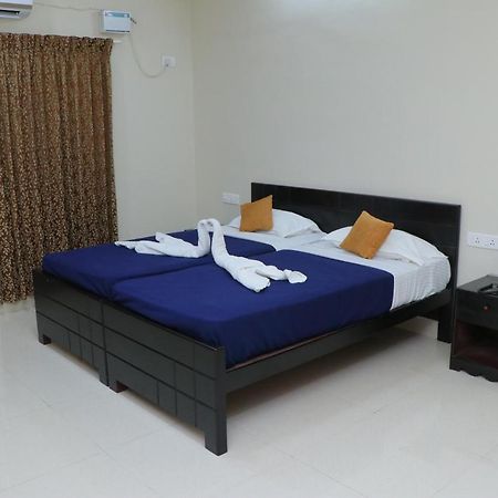 Hotel Tamilnadu -Trichy Tiruchirappalli Esterno foto